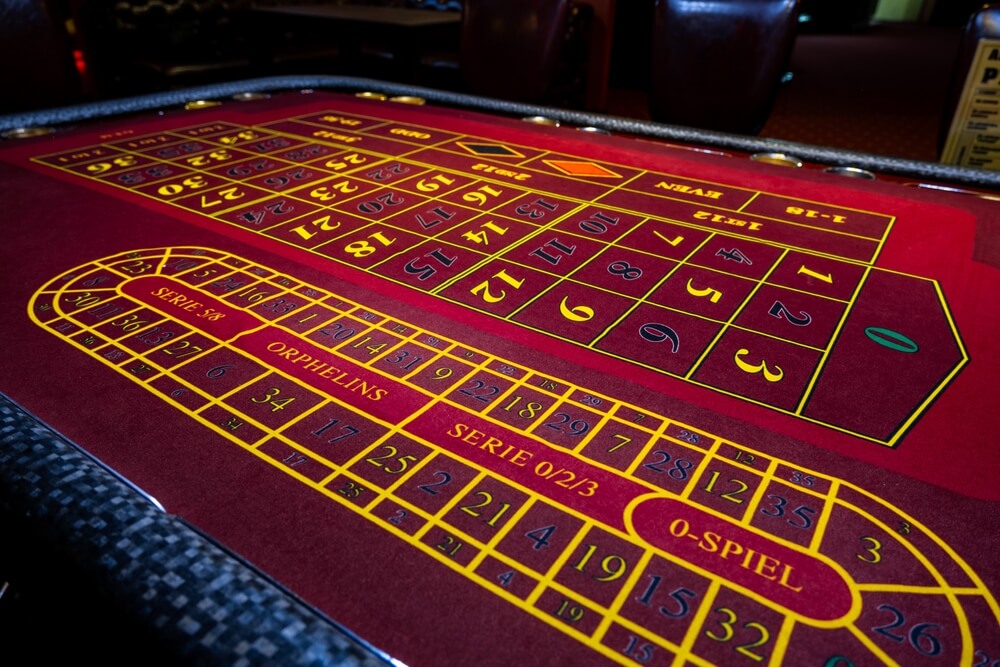 Roulette,Table,In,Casino.,Casino,American,Roulette,Gambling,Table,With